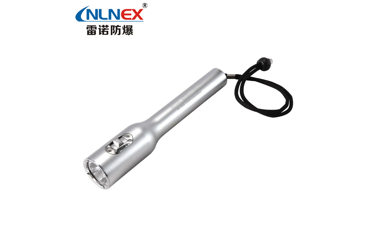 JW7210 節(jié)能強(qiáng)光防爆電筒